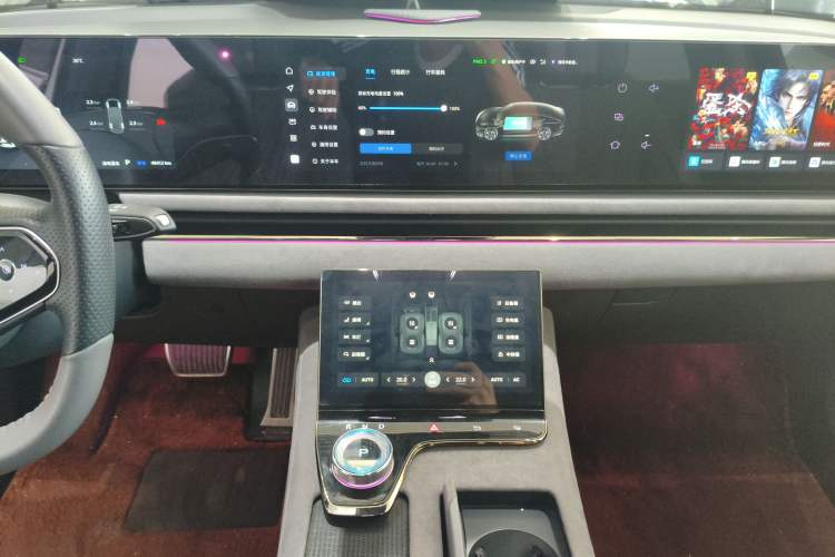 Used VOYAH PASSION 2024 PHEV Four-Wheel Drive Ultra-Long Range Flagship Model Audio And AC Panel