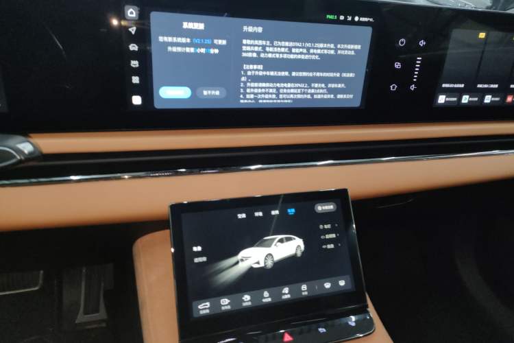 Used VOYAH PASSION 2024 PHEV Four-Wheel Drive Ultra-Long Range Flagship Model Audio And AC Panel