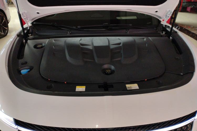 Used VOYAH PASSION 2024 PHEV Four-Wheel Drive Ultra-Long Range Executive Edition Engine Bay
