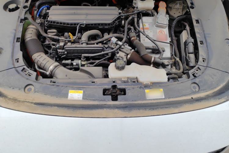 Used VOYAH PASSION 2024 PHEV Four-Wheel Drive Ultra-Long Range Flagship Model Engine Bay