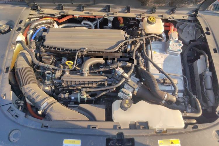 Used VOYAH PASSION 2024 PHEV Four-Wheel Drive Ultra-Long Range Flagship Model Engine Bay