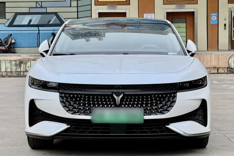 Used VOYAH PASSION 2024 PHEV Four-Wheel Drive Ultra-Long Range Executive Edition Exterior 1