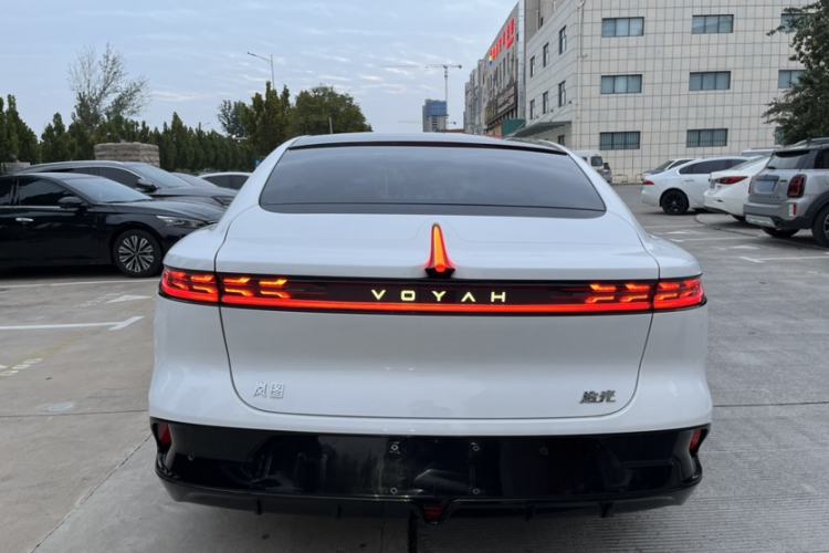 Used VOYAH PASSION 2024 PHEV Four-Wheel Drive Ultra-Long Range Executive Edition Exterior 2