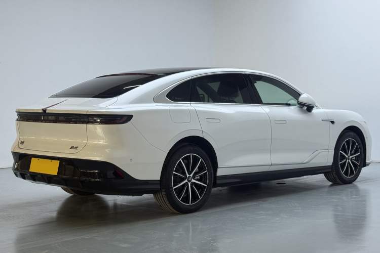 Used VOYAH PASSION 2024 PHEV Four-Wheel Drive Ultra-Long Range Executive Edition Exterior 4