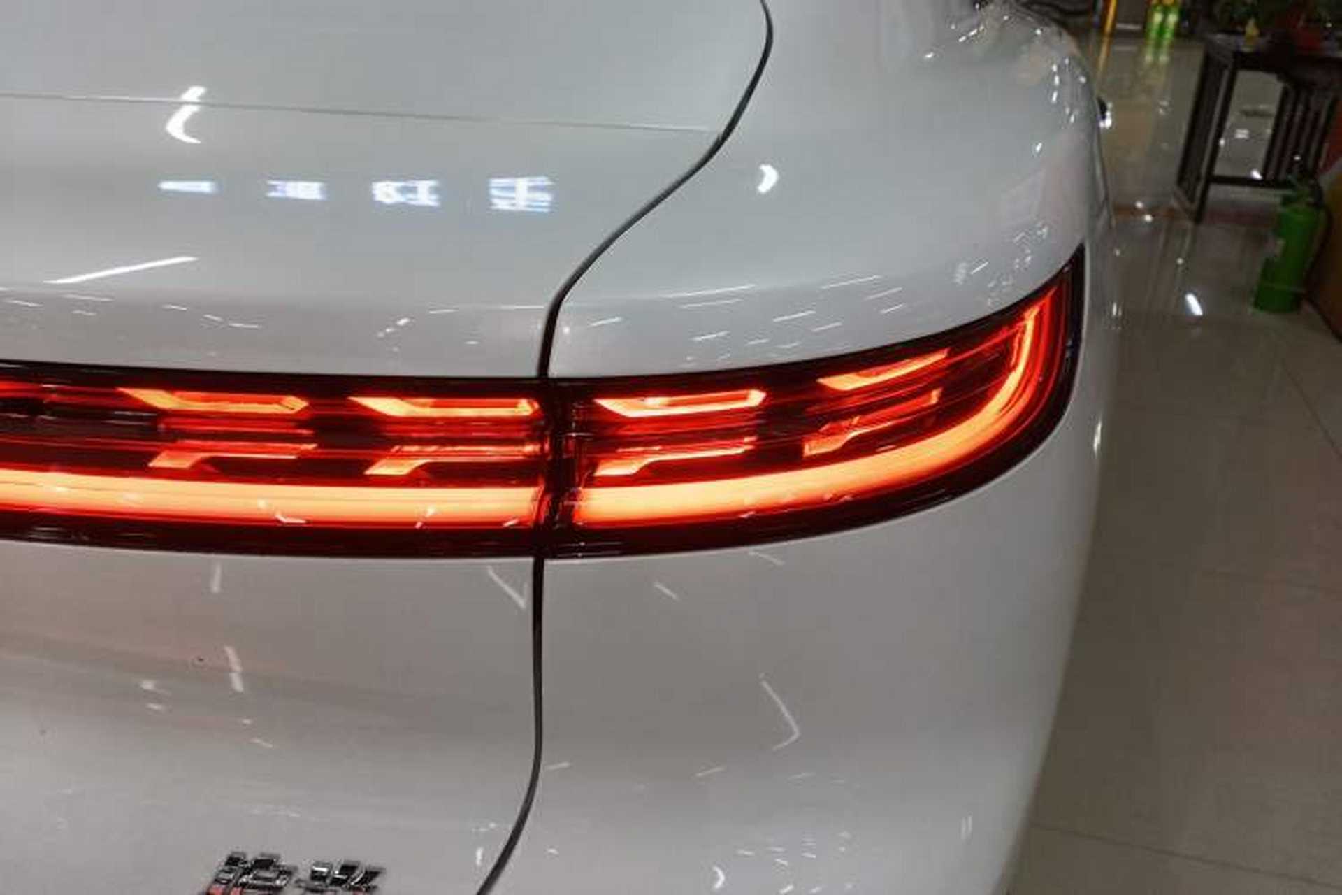 Used VOYAH PASSION 2024 PHEV Four-Wheel Drive Ultra-Long Range Executive Edition Exterior 6