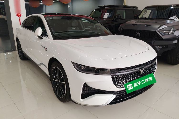 Used VOYAH PASSION 2024 PHEV Four-Wheel Drive Ultra-Long Range Flagship Model Front Right 45 Deg