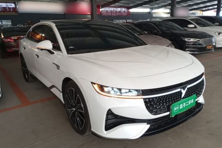 Used VOYAH PASSION 2024 PHEV Four-Wheel Drive Ultra-Long Range Flagship Model Front Right 45 Deg