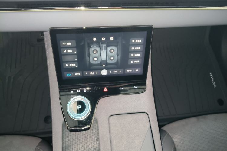 Used VOYAH PASSION 2024 PHEV Four-Wheel Drive Ultra-Long Range Flagship Model Gear Lever