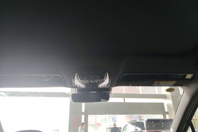Used VOYAH PASSION 2024 PHEV Four-Wheel Drive Ultra-Long Range Flagship Model Headliner