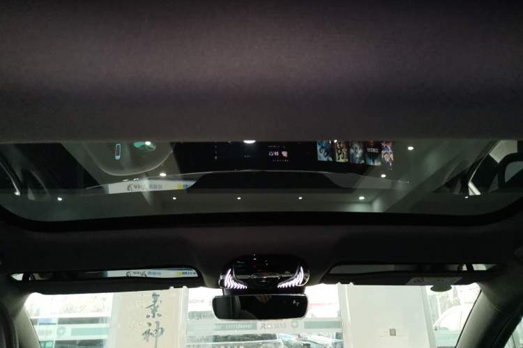 Used VOYAH PASSION 2024 PHEV Four-Wheel Drive Ultra-Long Range Executive Edition Headliner