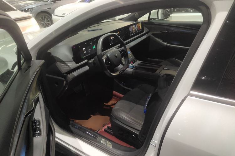 Used VOYAH PASSION 2024 PHEV Four-Wheel Drive Ultra-Long Range Flagship Model Left Front Seat