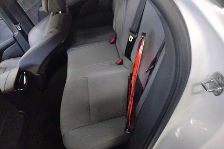 Used VOYAH PASSION 2024 PHEV Four-Wheel Drive Ultra-Long Range Flagship Model Left Rear Seat