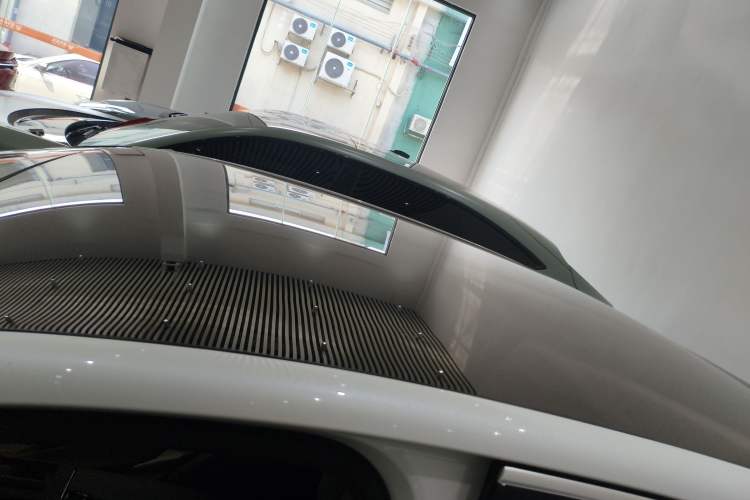 Used VOYAH PASSION 2024 PHEV Four-Wheel Drive Ultra-Long Range Flagship Model Roof