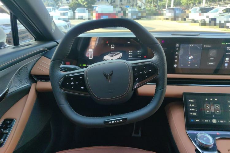 Used VOYAH PASSION 2024 PHEV Four-Wheel Drive Ultra-Long Range Flagship Model Steering Wheel