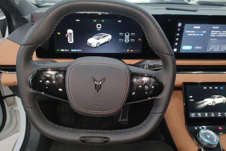 Used VOYAH PASSION 2024 PHEV Four-Wheel Drive Ultra-Long Range Flagship Model Steering Wheel