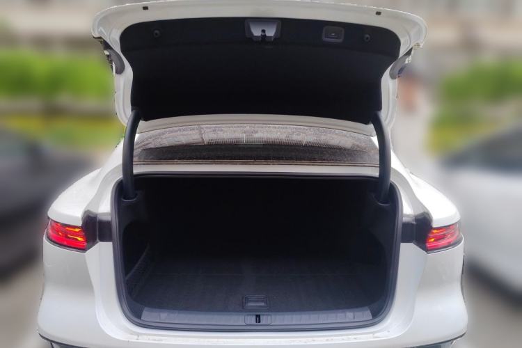 Used VOYAH PASSION 2024 PHEV Four-Wheel Drive Ultra-Long Range Flagship Model Trunk