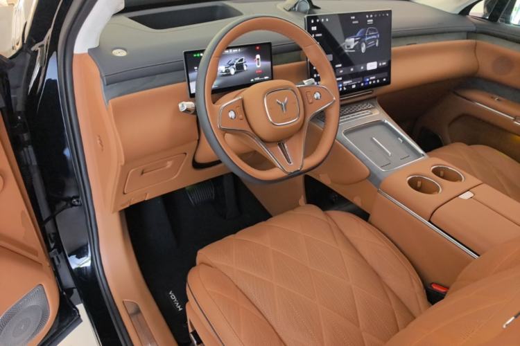 Used VOYAH Titan 2026 Model Max+ Center Console