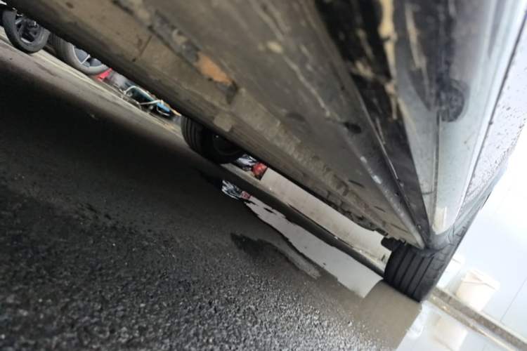 Used VOYAH Titan 2026 Model Max Chassis Front Left