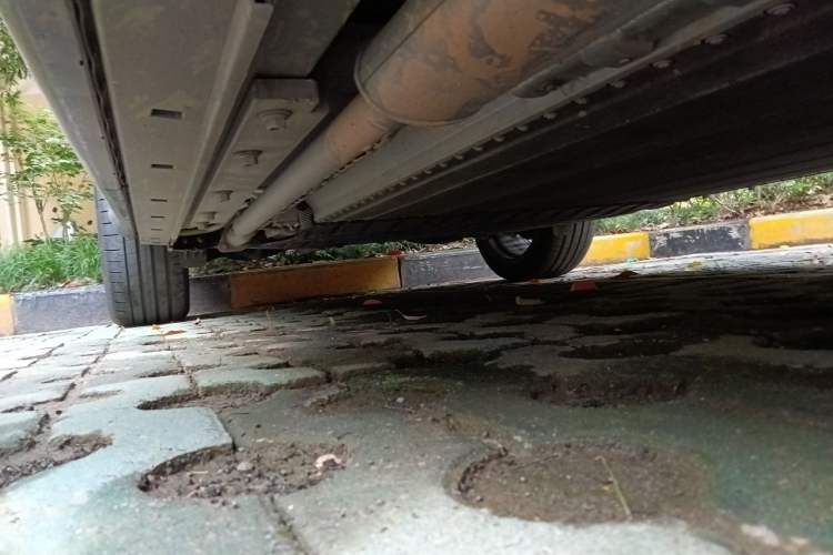 Used VOYAH Titan 2026 Model Max+ Chassis Front Right