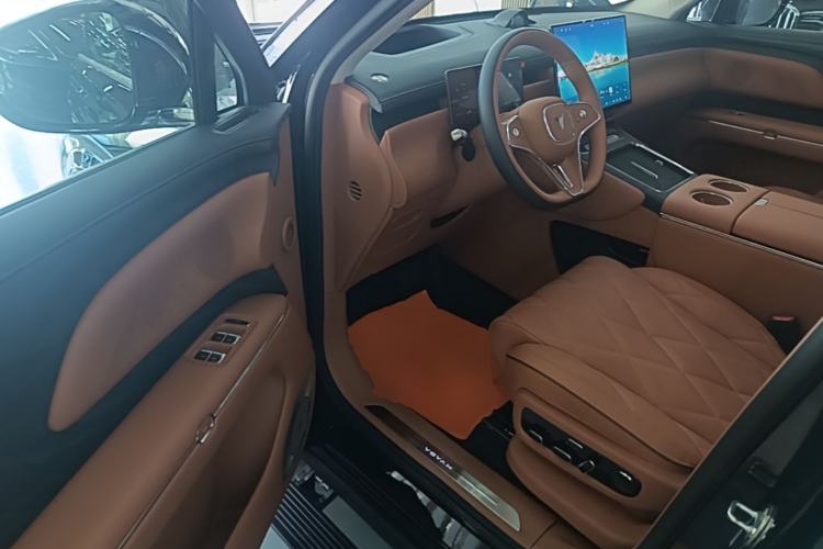 Used VOYAH Titan 2026 Model Max+ Driver Seat