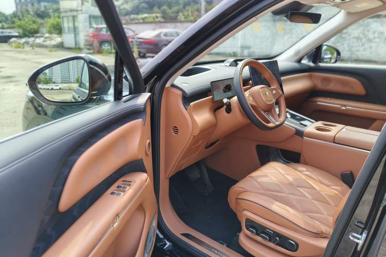 Used VOYAH Titan 2026 Model Max+ Driver Seat