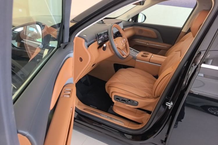 Used VOYAH Titan 2026 Model Max+ Driver Seat