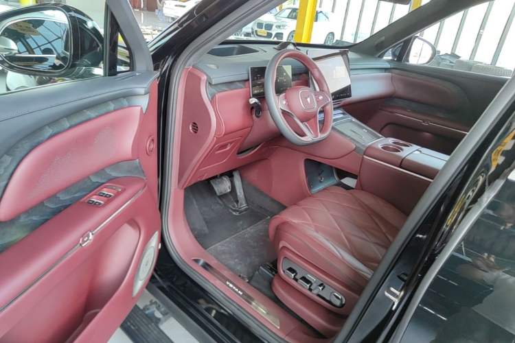 Used VOYAH Titan 2026 Model Max+ Driver Seat