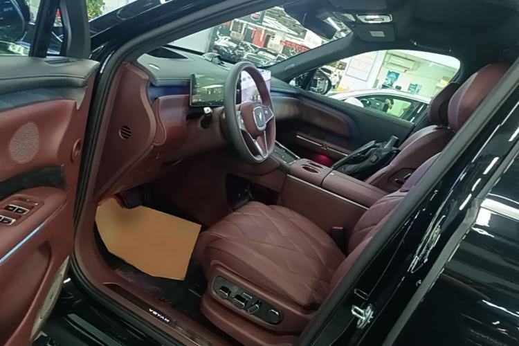 Used VOYAH Titan 2026 Model Max+ Driver Seat