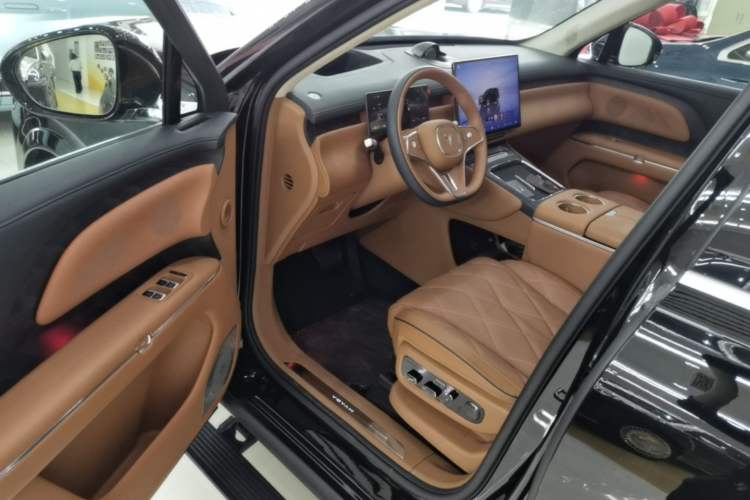 Used VOYAH Titan 2026 Model Max+ Driver Seat