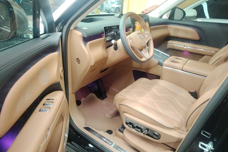 Used VOYAH Titan 2026 Model Max+ Driver Seat