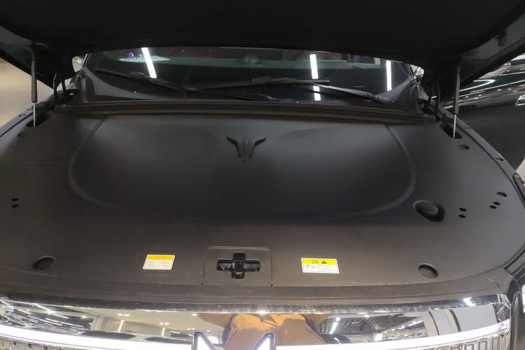 Used VOYAH Titan 2026 Model Max+ Engine Bay