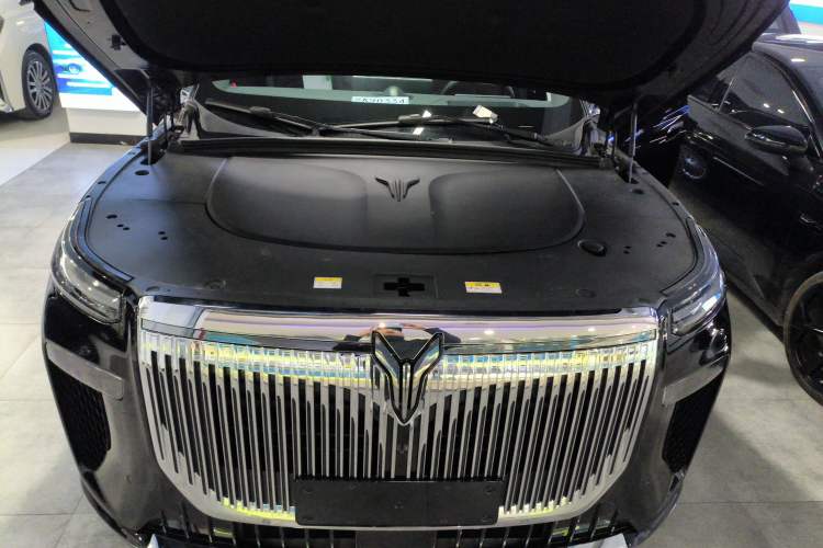 Used VOYAH Titan 2026 Model Max Engine Bay