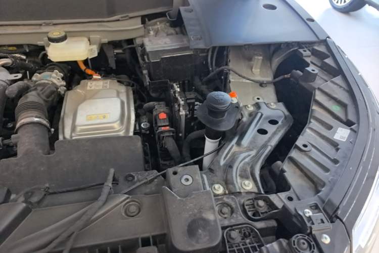 Used VOYAH Titan 2026 Model Max+ Engine Bay Left