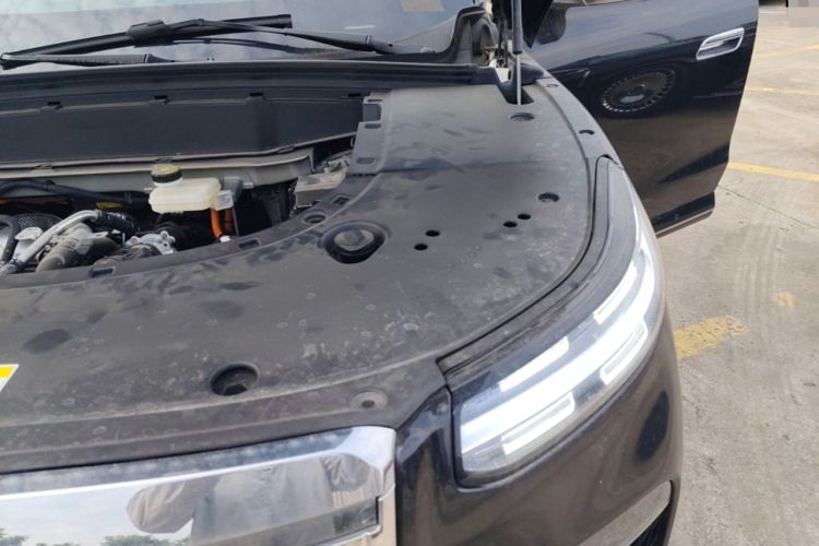 Used VOYAH Titan 2026 Model Max+ Engine Bay Left