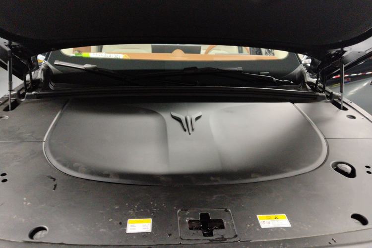 Used VOYAH Titan 2026 Model Max Engine Bay
