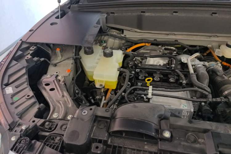 Used VOYAH Titan 2026 Model Max+ Engine Bay Right