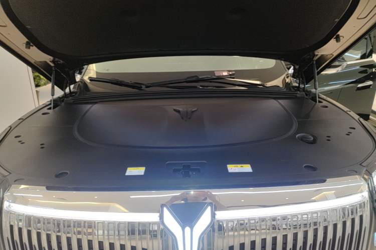 Used VOYAH Titan 2026 Model Max+ Engine Bay