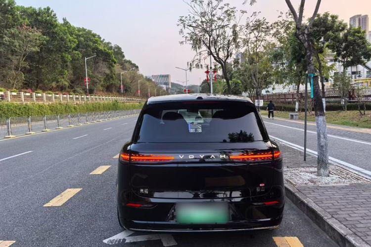 Used VOYAH Titan 2026 Model Max+ Exterior 6