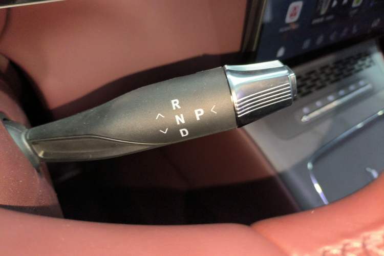 Used VOYAH Titan 2026 Model Max Gear Lever