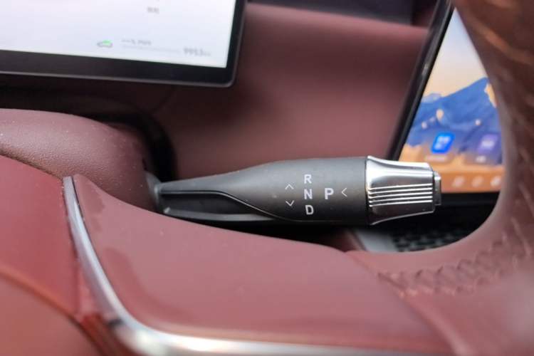 Used VOYAH Titan 2026 Model Max Gear Lever