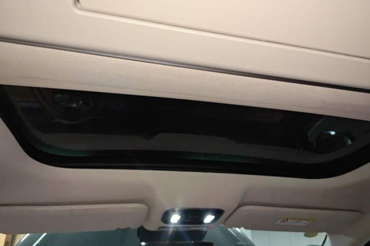 Used VOYAH Titan 2026 Model Max Headliner
