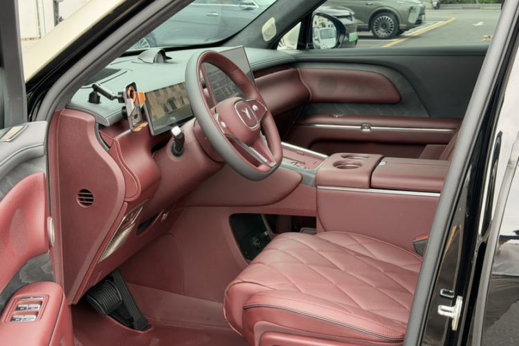 Used VOYAH Titan 2026 Model Max+ Interior 3
