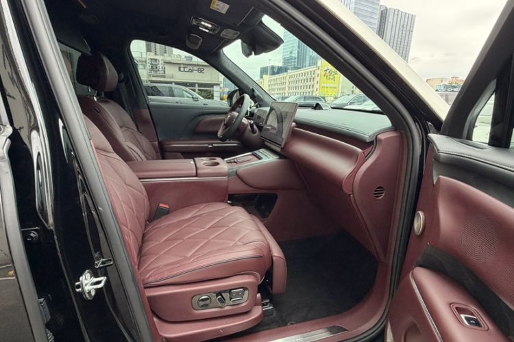 Used VOYAH Titan 2026 Model Max+ Interior 5