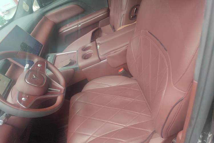 Used VOYAH Titan 2026 Model Max+ Left Front Seat