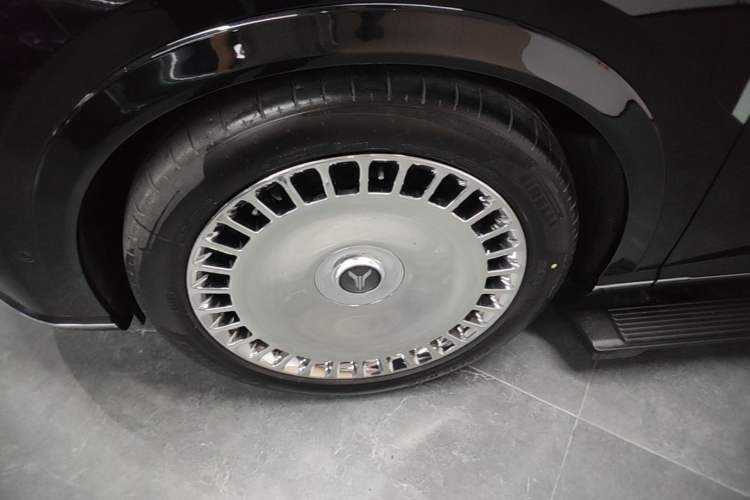 Used VOYAH Titan 2026 Model Max+ Left Front Wheel Hub