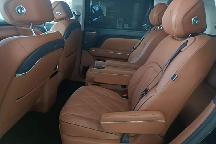 Used VOYAH Titan 2026 Model Max+ Left Rear Seat