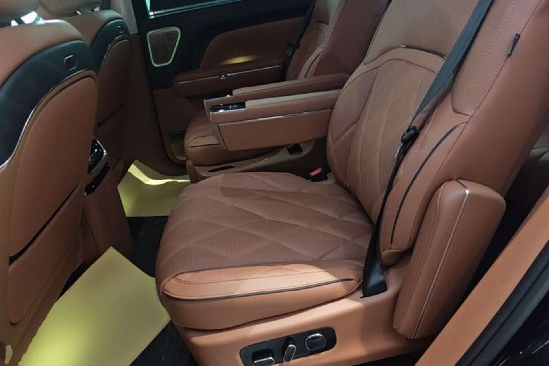 Used VOYAH Titan 2026 Model Max+ Left Rear Seat