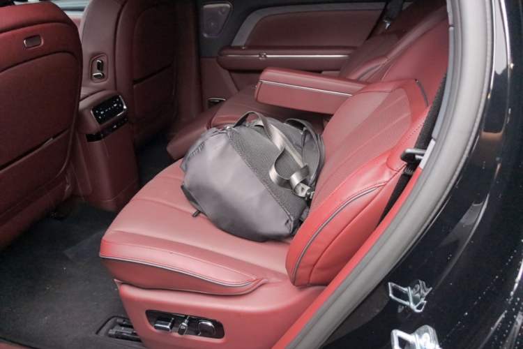 Used VOYAH Titan 2026 Model Max Left Rear Seat
