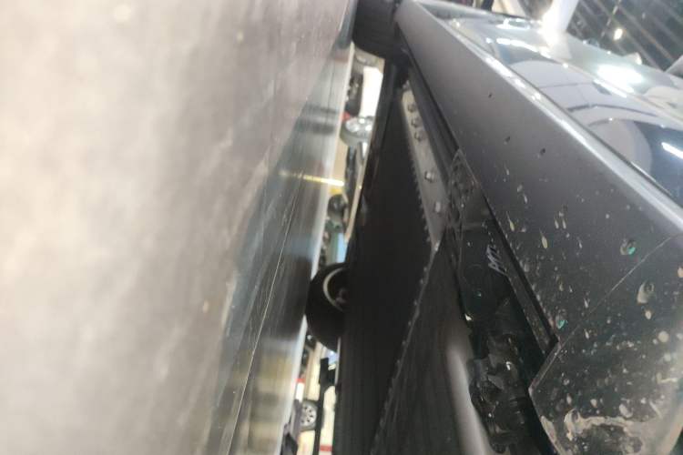 Used VOYAH Titan 2026 Model Max+ Left Side Sill