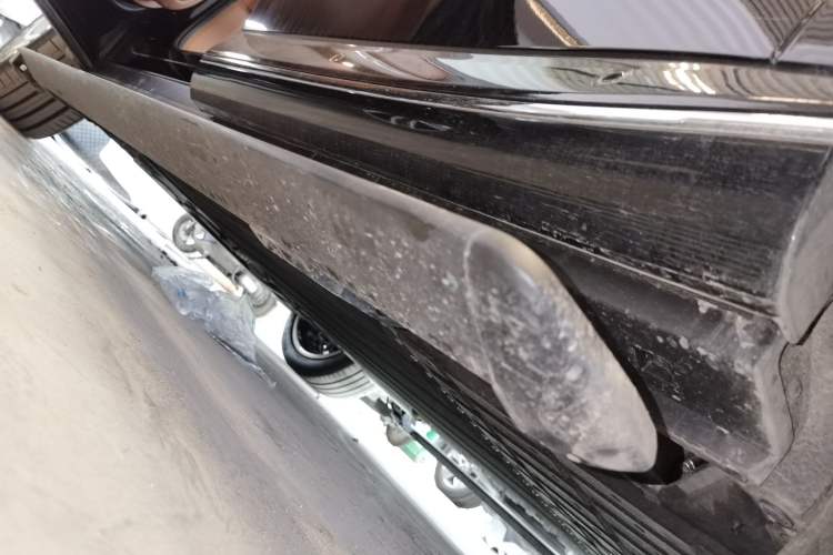 Used VOYAH Titan 2026 Model Max+ Left Side Sill